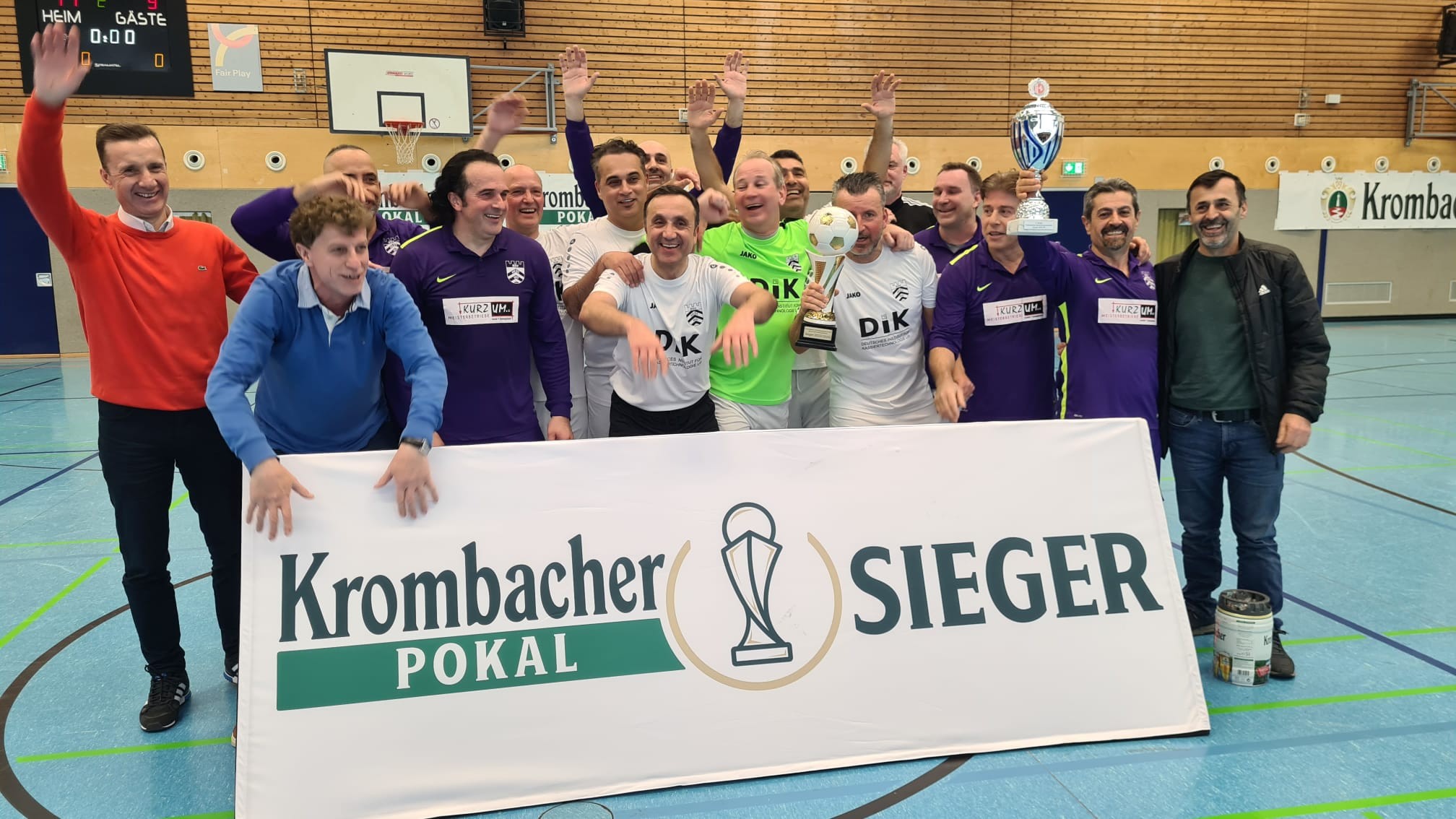 BSV West Ü50 nach dem Gewinn des Krombacher Pokals